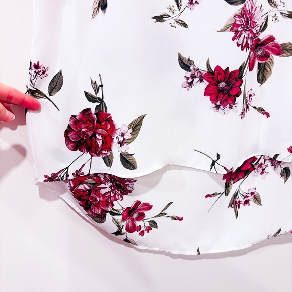 REITMANS White floral flowy blouse | Feminine casual | Medium - Picture 4 of 7